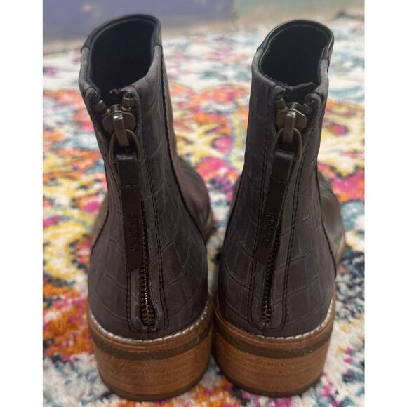 SPERRY Maya Belle Leather Back Zip Ankle Boots Textured Black Size 7.5 - Picture 4 of 7